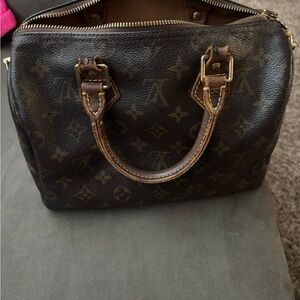 Louis Vuitton speedy 25